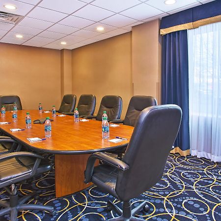 Holiday Inn Express And Suites Pittsburgh West Mifflin By Ihg Exterior foto
