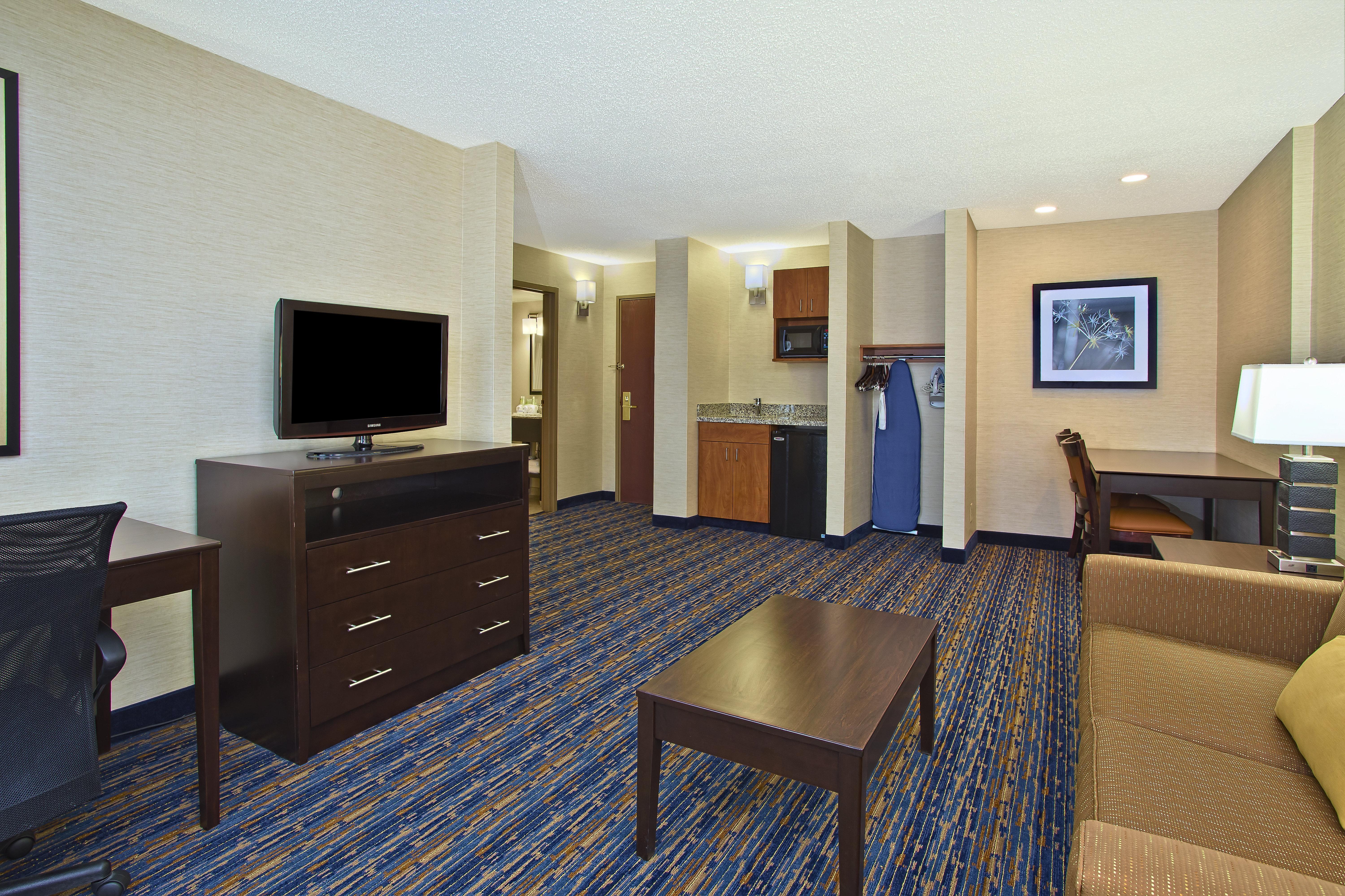 Holiday Inn Express And Suites Pittsburgh West Mifflin By Ihg Exterior foto