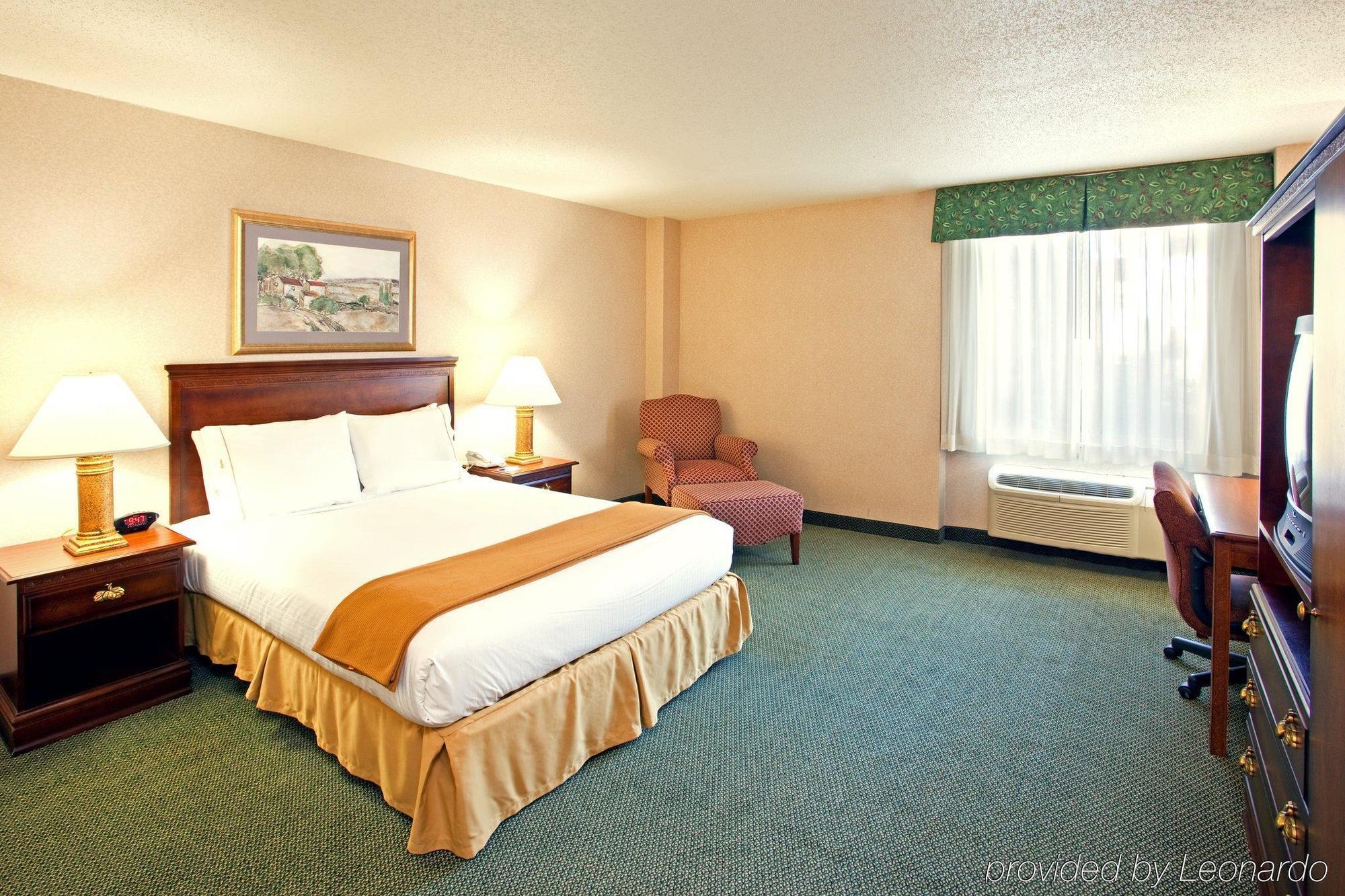 Holiday Inn Express And Suites Pittsburgh West Mifflin By Ihg Exterior foto
