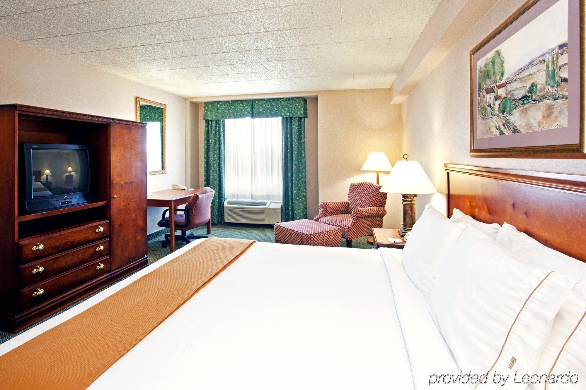 Holiday Inn Express And Suites Pittsburgh West Mifflin By Ihg Exterior foto